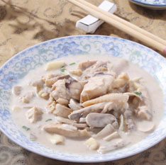 椰汁烩鸡的做法
