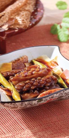 鸡腿扒乌参的做法