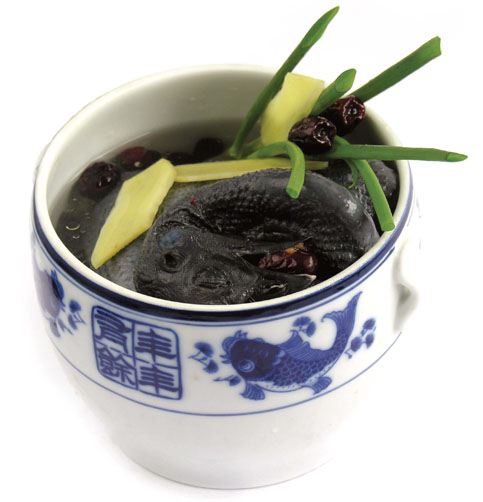 黑枣炖乌鸡的做法