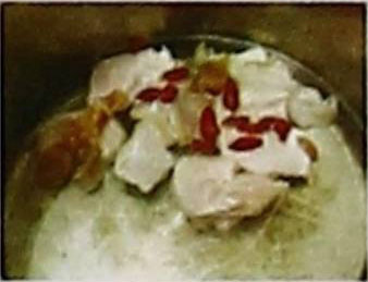 桂圆杞子瘦肉汤的做法