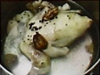 核桃芝麻乳鸽汤的做法