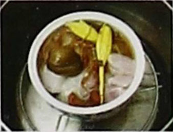 石斛杞子瘦肉汤的做法