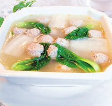 京味汆丸子的做法