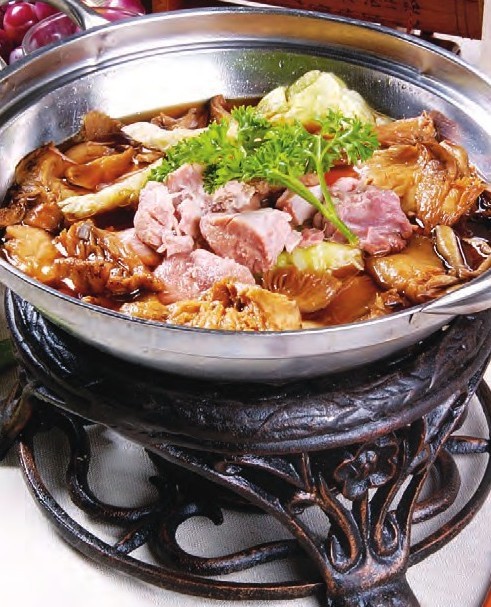 黄油蘑清蒸肉的做法