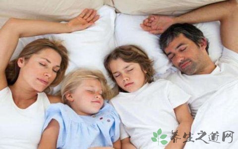 什么姿势让人快速睡眠