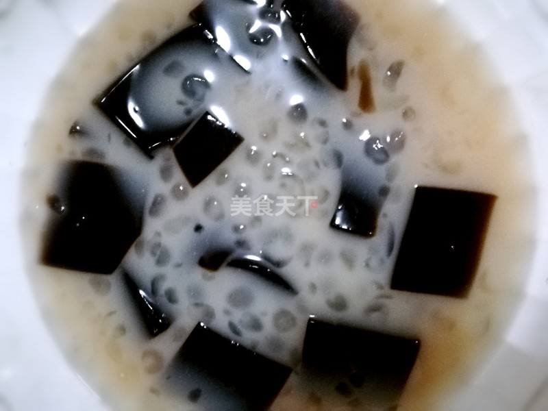黑凉粉西米露