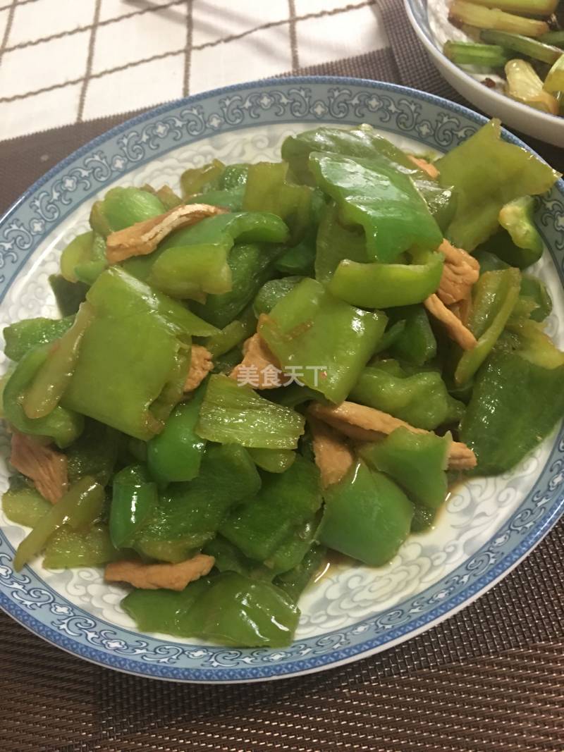 家常菜青椒炒肉