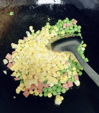 素炒三色丁的做法步骤：4