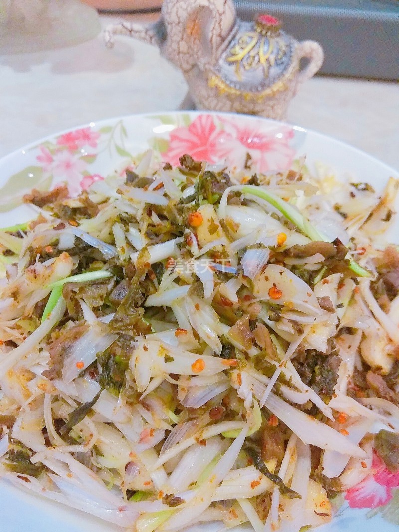 老盐菜拌藠头