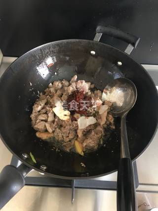 红烧排骨的做法步骤：9
