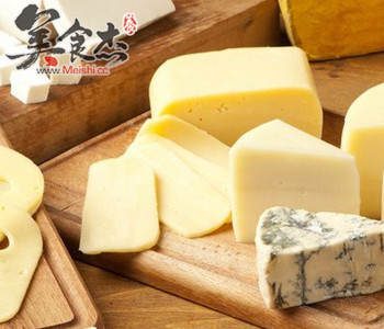 揭秘西点必备原料——奶酪