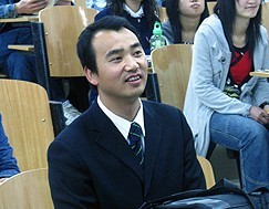 卑微父亲笑中有泪：“清华馒头神”是我的娃儿